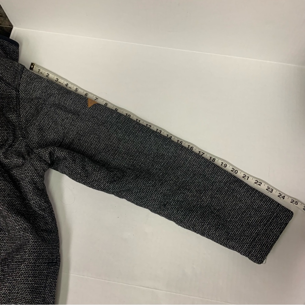 ORVIS pull over. Mens medium. - Picture 12 of 14
